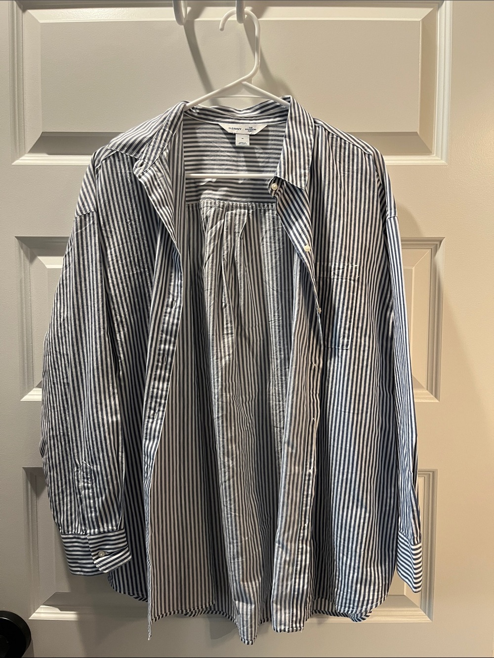 Old Navy Blue and White Striped Button-Down Shirt